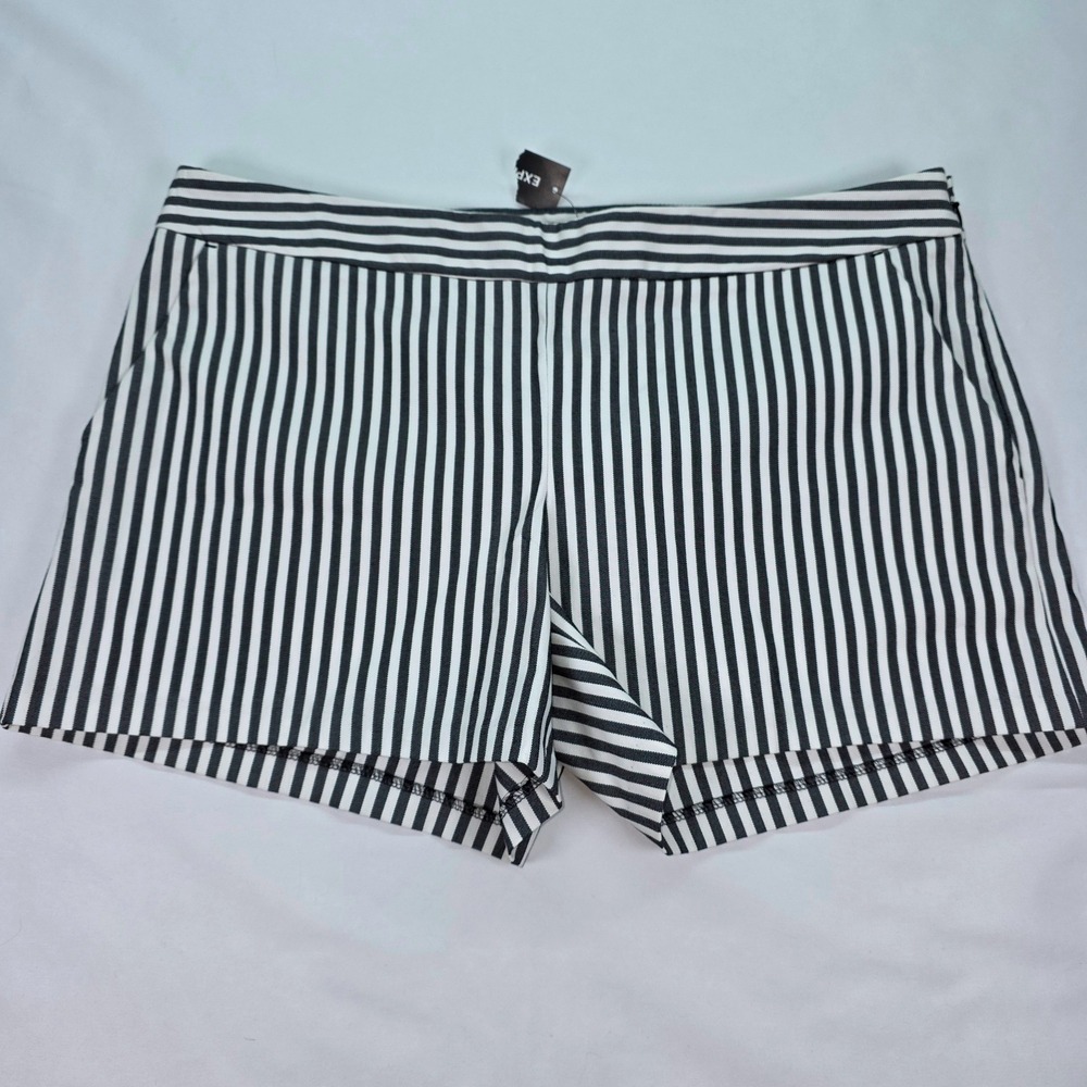 New Express Women Black White Vertical Striped Side Zip Dress Shorts Size 12 NWT